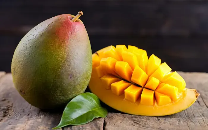 Benefits of Eating Raw Mango Daily.